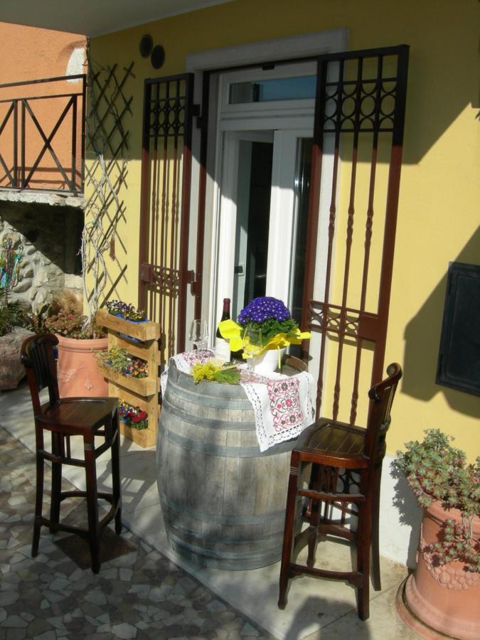 Apartament Residenza Lucrezia Cavaion Veronese Zewnętrze zdjęcie